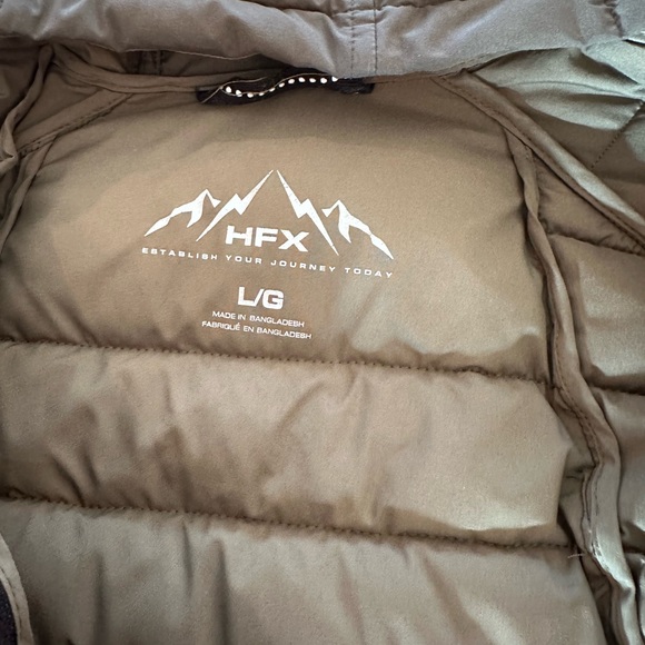 Stylish Green Quilted Puffer Coat - Picture 5 of 5